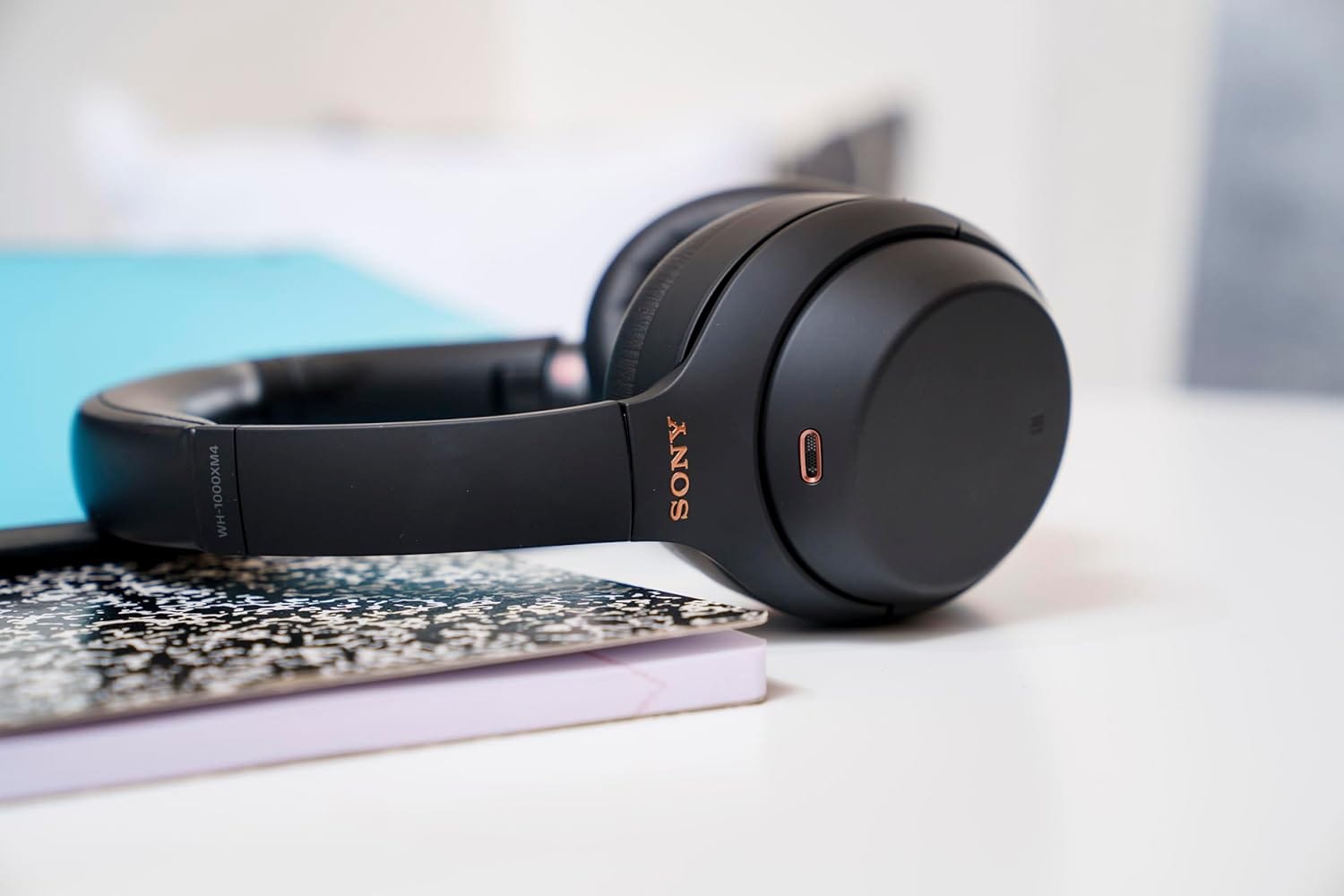 Sony WH-1000XM4: The Ultimate Wireless Noise-Canceling Headphones for Immersive Sound Experience - Image 11